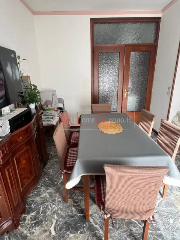 VENDESI APPARTAMENTO OCCUPATO