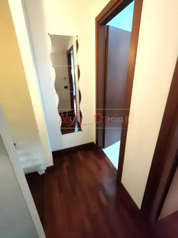 VENDESI APPARTAMENTO AFFITTATO