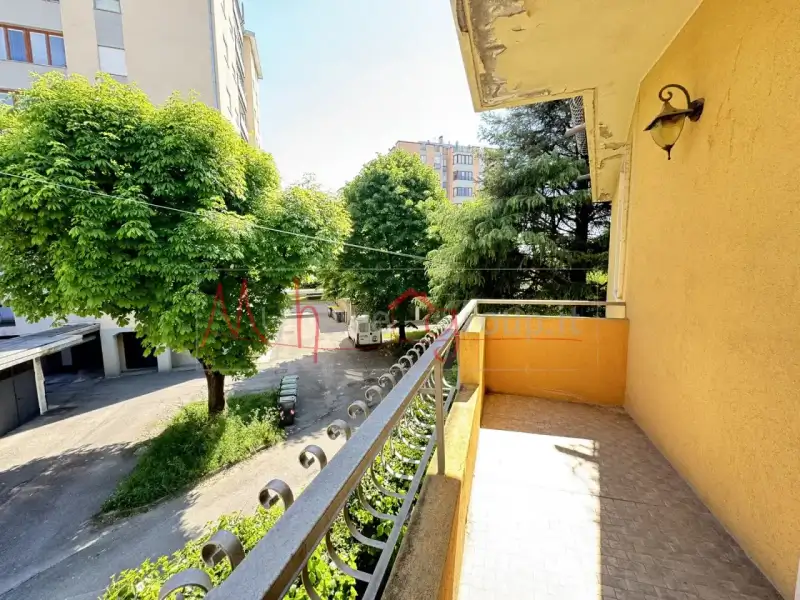 APPARTAMENTO TRILOCALE IN ZONA GUIZZA