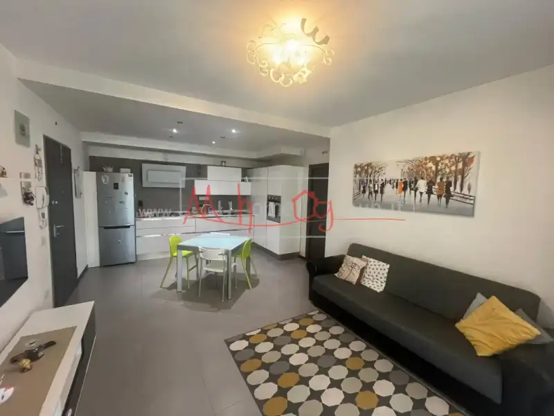 TRILOCALE CON TERRAZZA ABITABILE