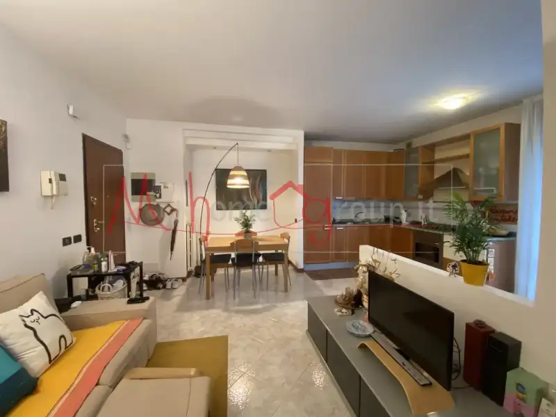 BILOCALE SEMI ARREDATO