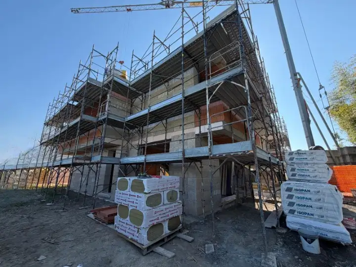 NUOVA VILLA SINGOLA