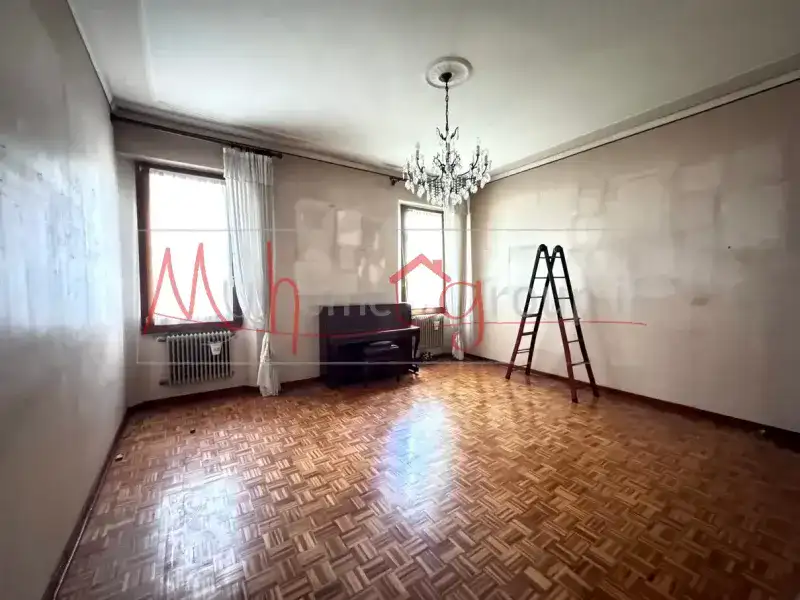 TRILOCALE A DUE PASSI DAL CENTRO