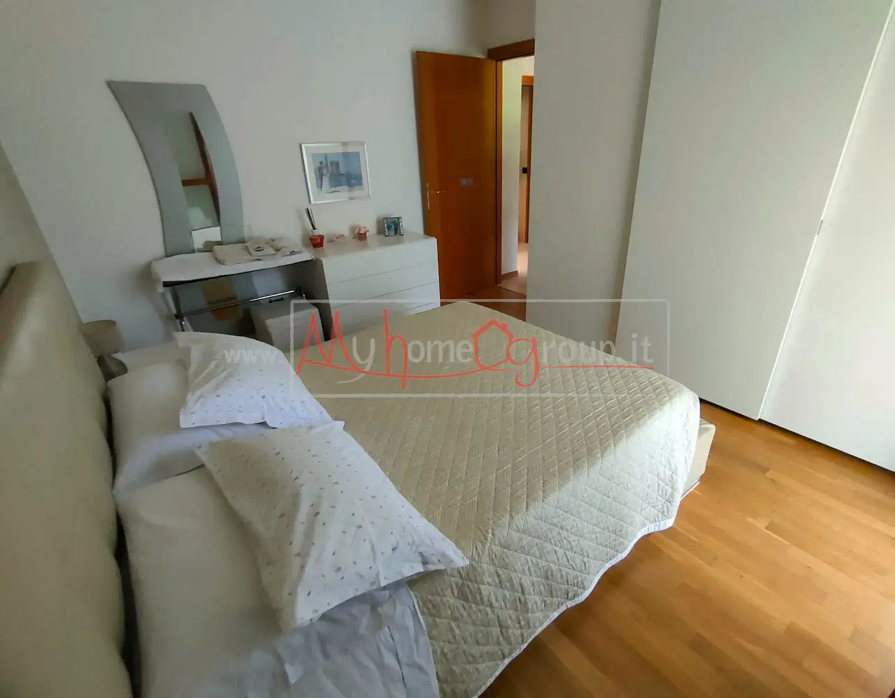 TRILOCALE CON INGRESSO INDIPENDENTE