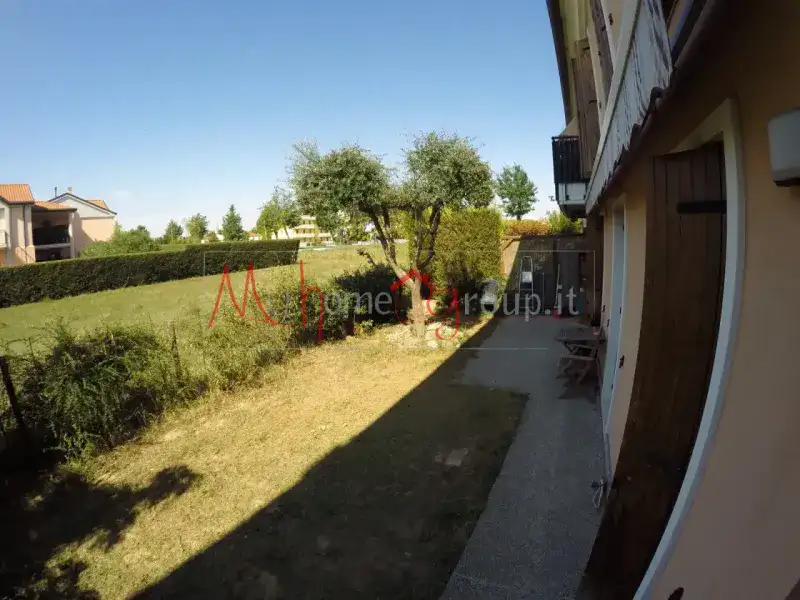 BILOCALE, PIANO TERRA CON GIARDINO