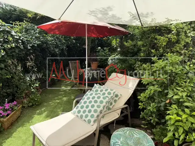 Casa indipendente con giardino, dependance e parcheggio privato