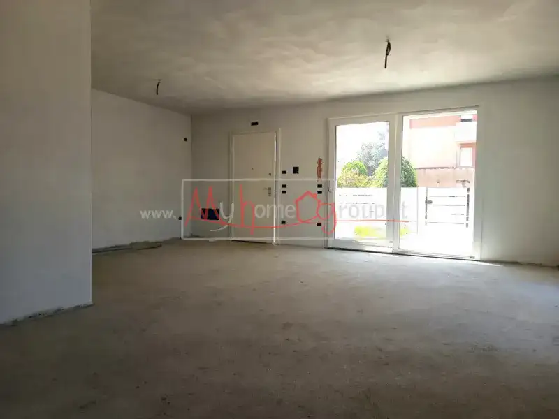 NUOVA PORZIONE DI VILLA A SCHIERA