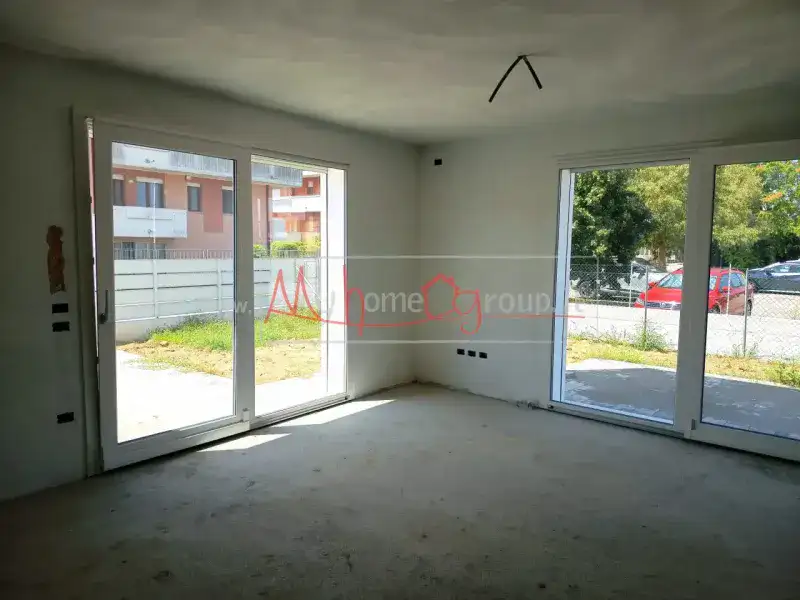 NUOVA PORZIONE DI VILLA A SCHIERA