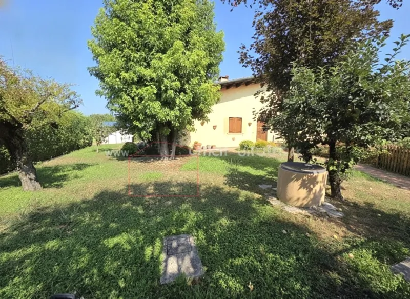 ELEGANTE PORZIONE DI VILLA