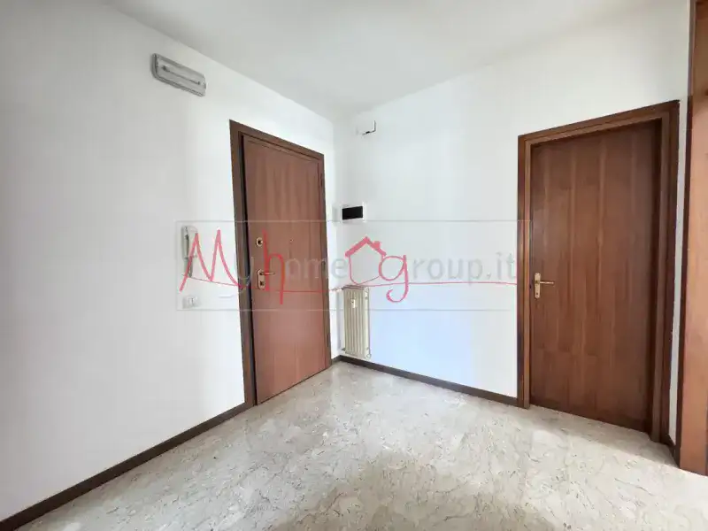 APPARTAMENTO CON DUE CAMERE E CUCINA SEPARATA