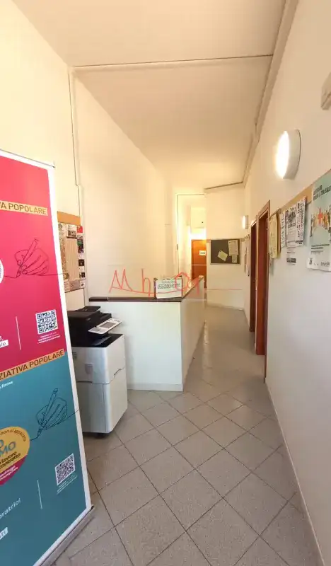 UFFICIO FRONTE STRADA