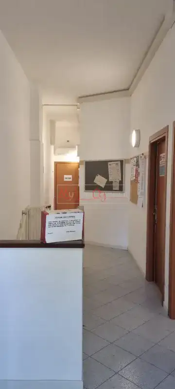 UFFICIO FRONTE STRADA