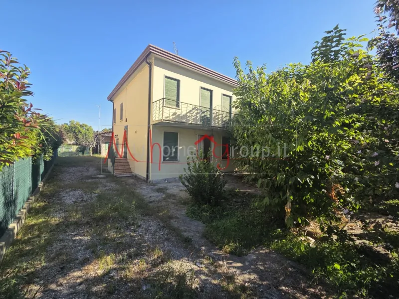 CASA SINGOLA DA RISTRUTTURARE A PADOVA