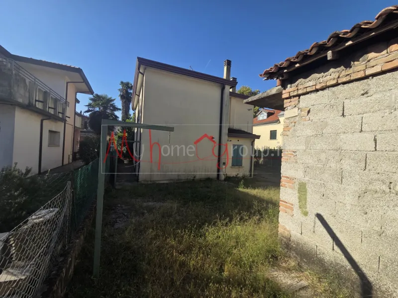CASA SINGOLA DA RISTRUTTURARE A PADOVA