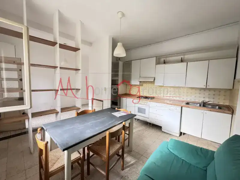 APPARTAMENTO IN BIFAMILIARE