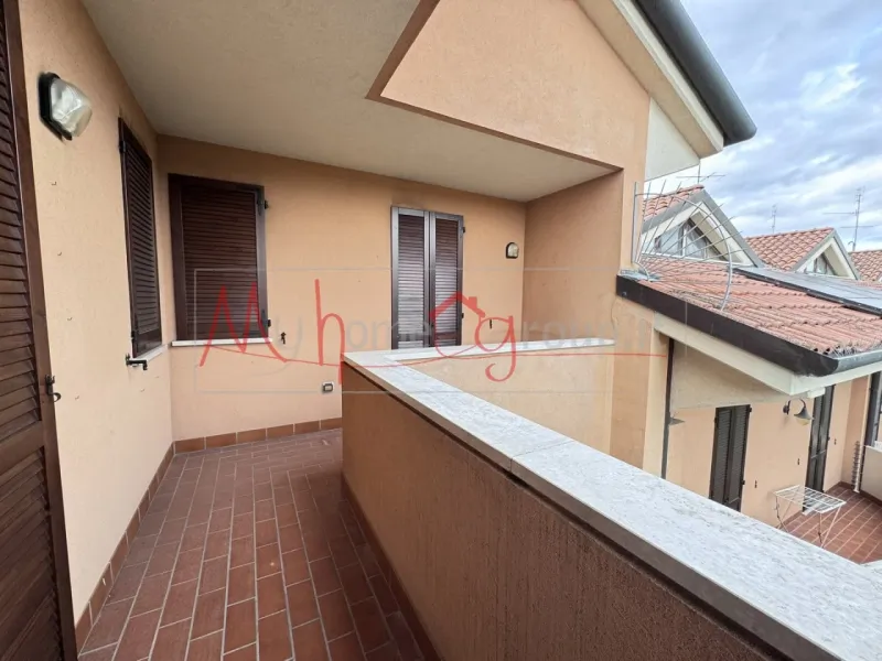 APPARTAMENTO ULTIMO PIANO CON TERRAZZO
