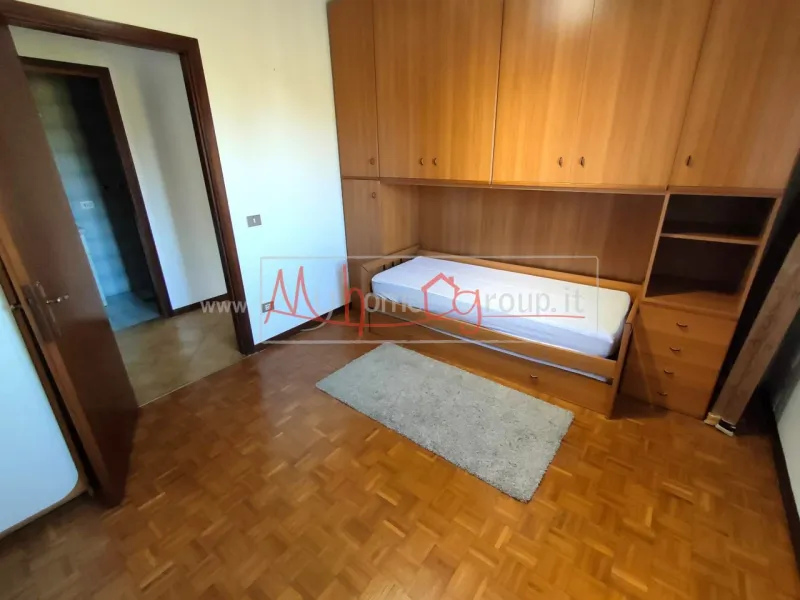 TRILOCALE ALL'ULTIMO PIANO